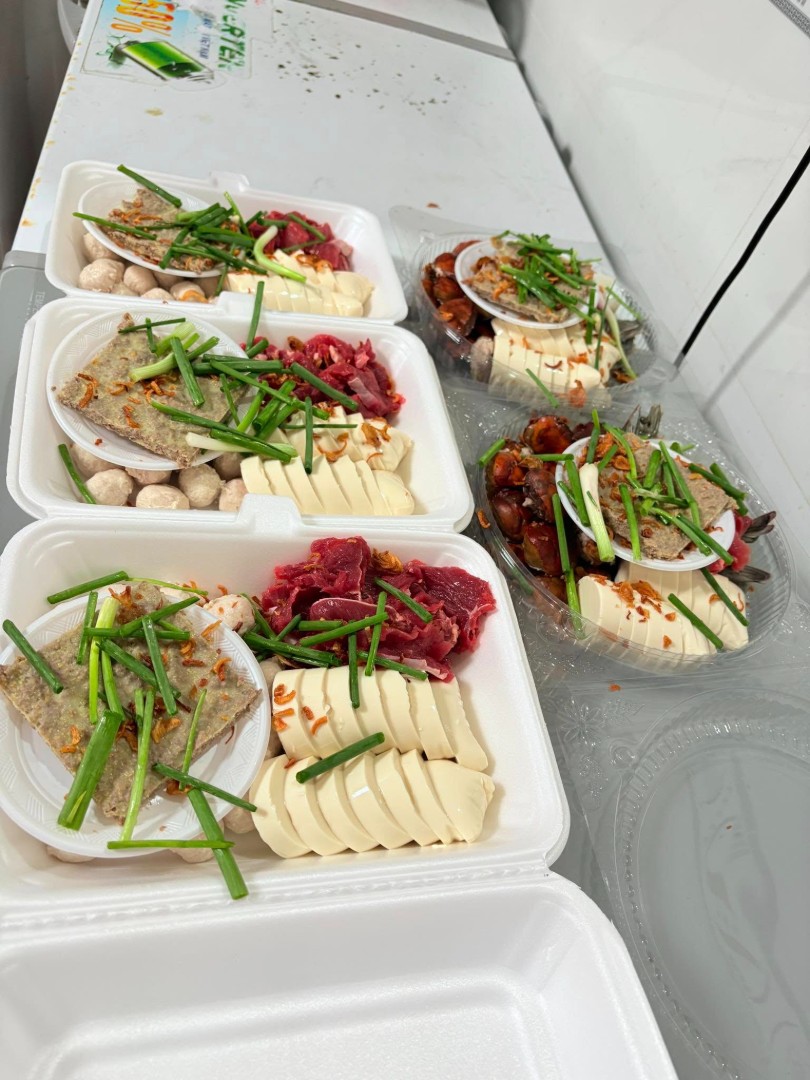 Lẩu Cua Đồng Bắp Bò