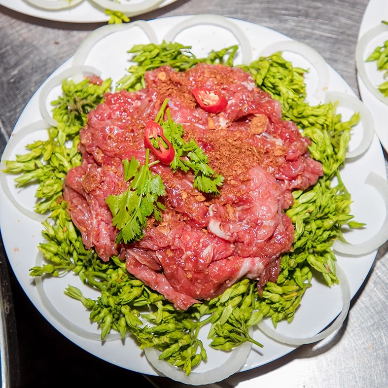 Bò + mực né bông thiên lý