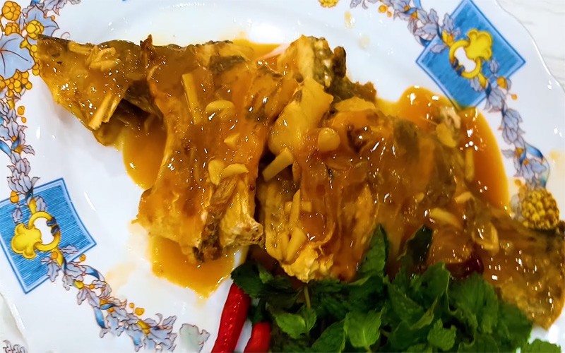 Cá chẽm sốt chanh dây