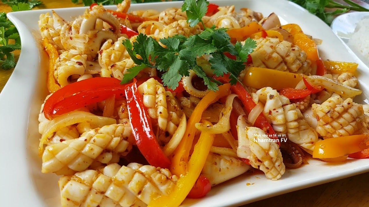 Mực xào sa tế thập cẩm