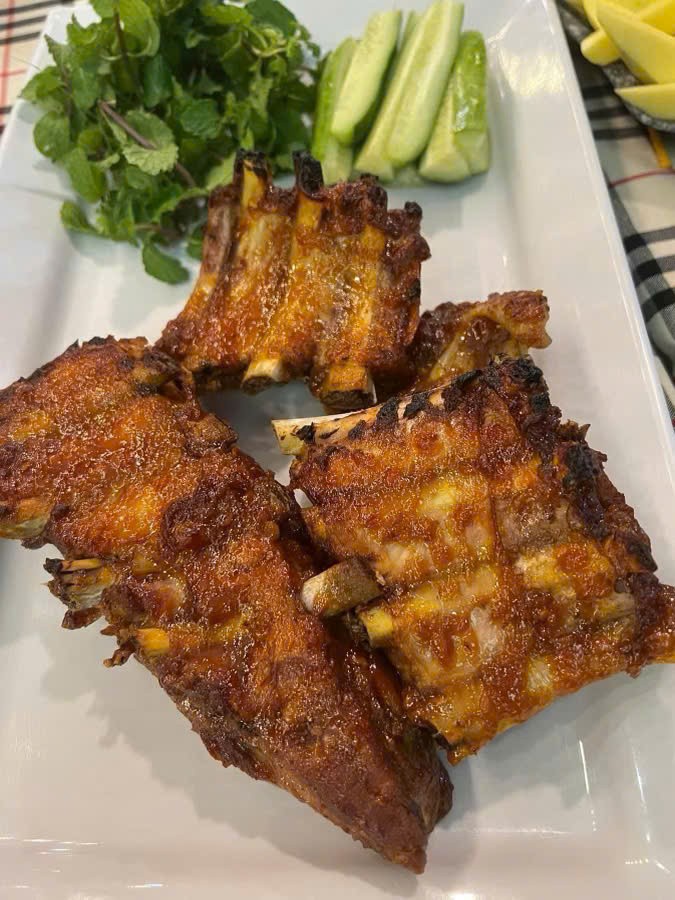 Sườn Tảng Nướng BBQ