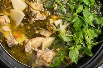 Lẩu gà lá é 1 con